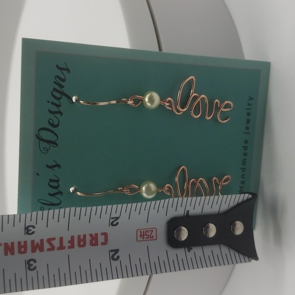 1085- Love Women's Earrings Handmade Rose Gold Color And Faux Green Pearls NWT - Picture 4 of 4